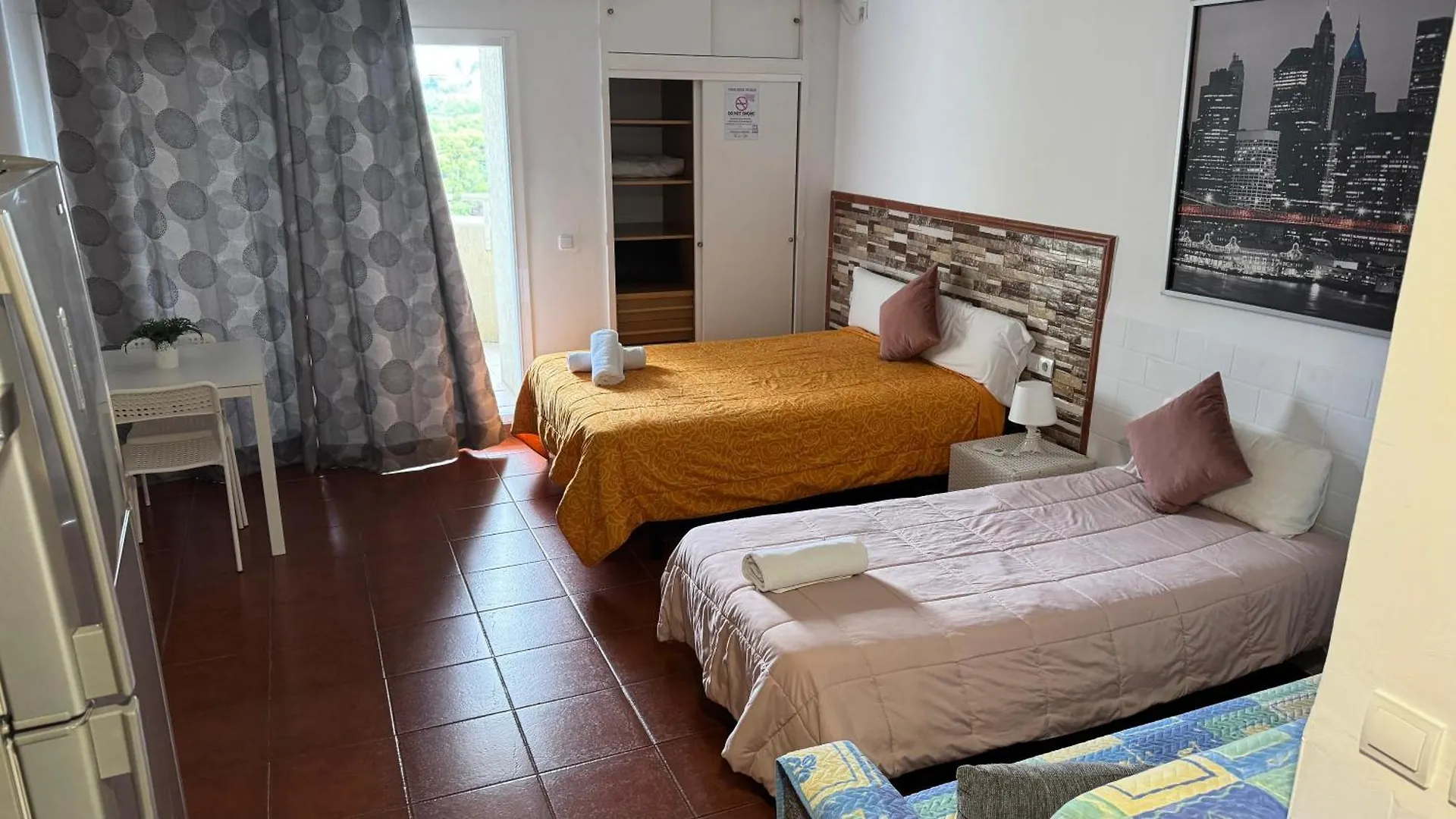 아파트 Estudio Benal Beach Vista A La Piscina 베날마데나코스타
